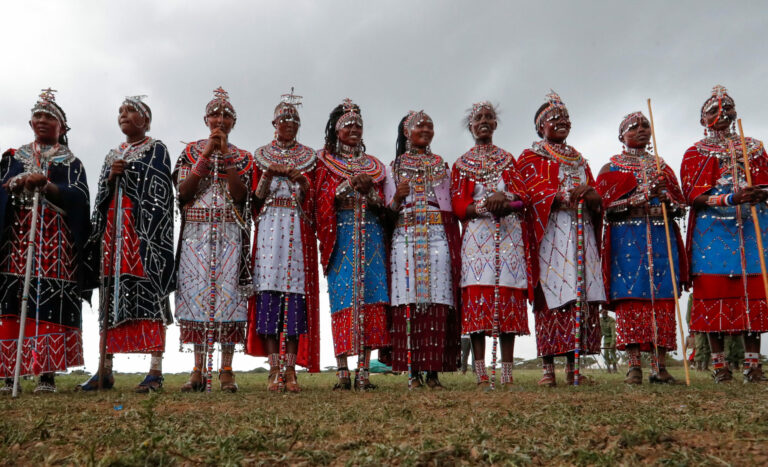 Leia mais sobre o artigo Tanzânia: o povo massai expulso pelo turismo – e pela caça
