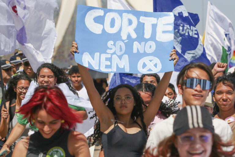 Leia mais sobre o artigo O engodo profissionalizante do Novo Ensino Médio