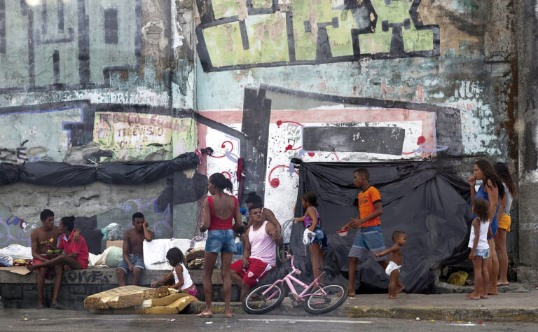 Leia mais sobre o artigo Do fim das polícias ao humanitarismo pálido
